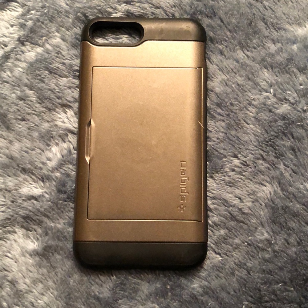 Spigen iPhone case - Picture 3 of 3